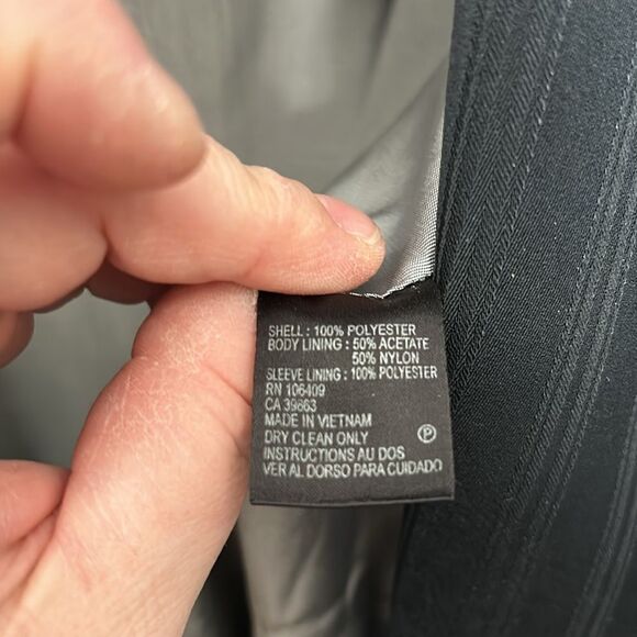 Tahari Arthur Levine petite blazer - Picture 6 of 6